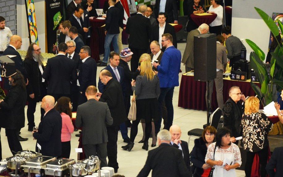 Vernissage of Joe Muczka jr. in the airport terminal in Pardubice